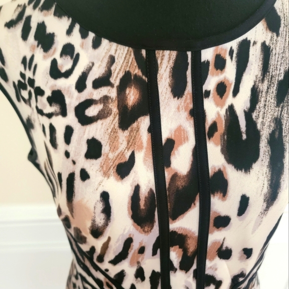 Studio One Dress - Picture 4 of 8